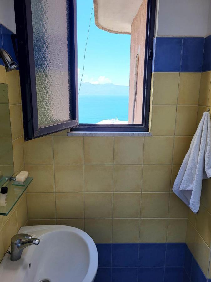 Sarandë Vive Mare酒店 外观 照片